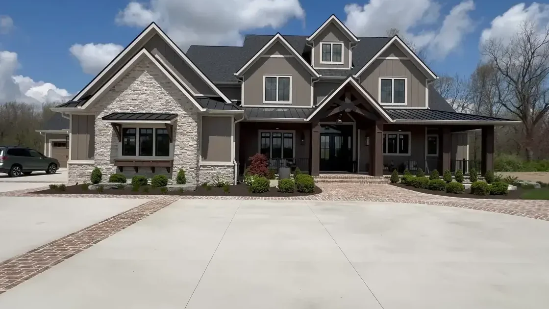 Modern home in Woodway Texas